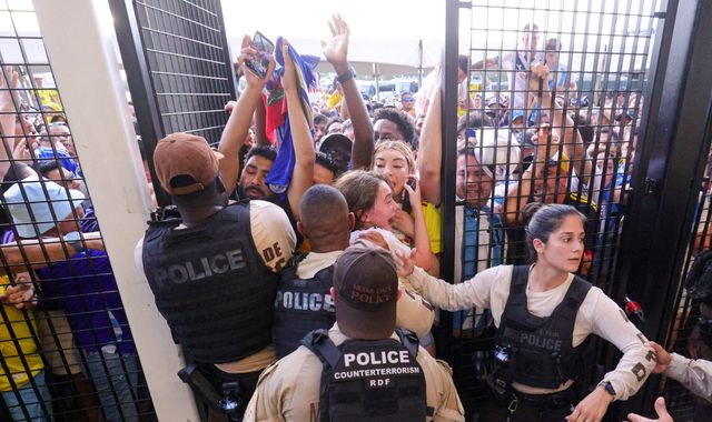 ARGENTINA COPA AMERICA;S FANS CLASH