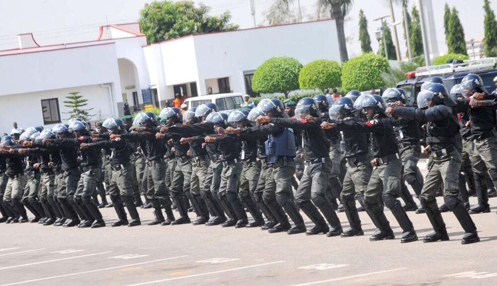 Police Confirms 2 Officers Dead, 3 Unconscious As Shiites Launch Fresh Attack In Abuja-parliamentvanguard.com